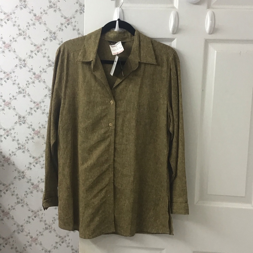 Vintage 90’s Linen & Rayon Milano gold toned button down long sleeved blouse NWT